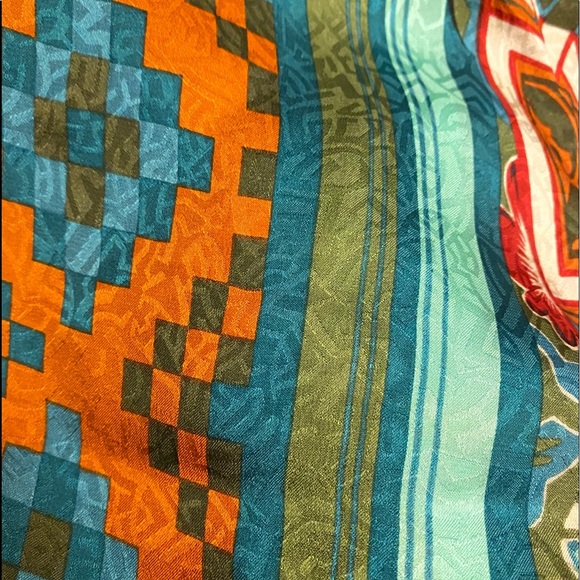 Vintage Louis Feraud silk scarf - Picture 7 of 8